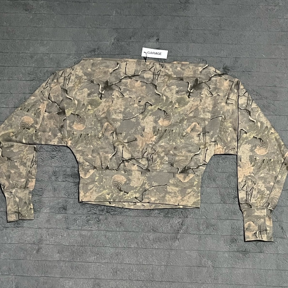 Garage - SoftTerry Rib Off Shoulder Sweater - Picture 6 of 7